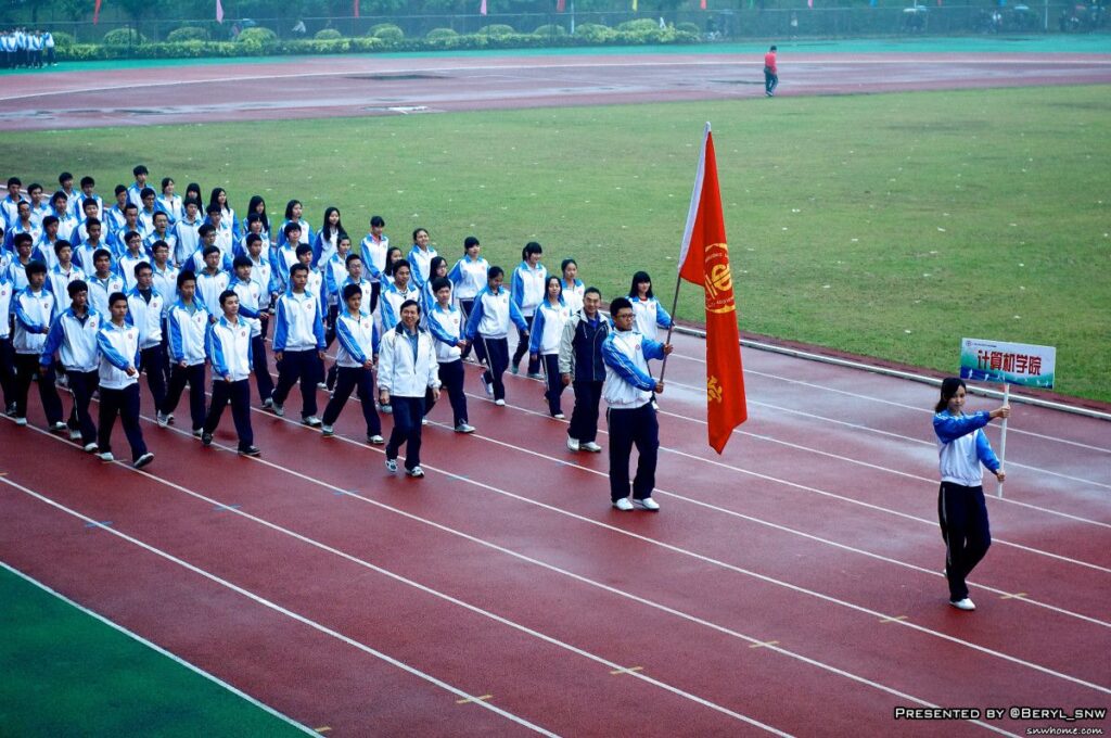 school girls cold sports boys wet jump university 1878426463774083526217695