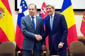 secretary-kerry-poses-for-a-photo-with-russian-foreign-minister-lavrov-11206662435-c3ac3a-10247544729196258077637