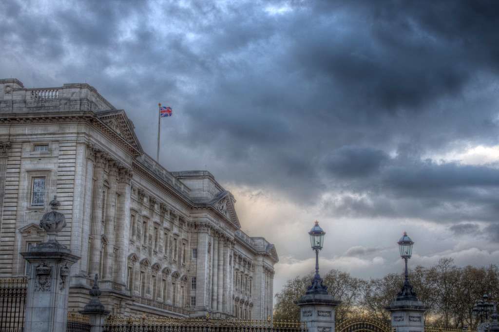 united kingdom buckingham palace 7433513066 a23eb3 1024224629370899640289