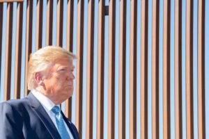 president-trump-in-california-48760240807-01f0f1-10245710175700708927054