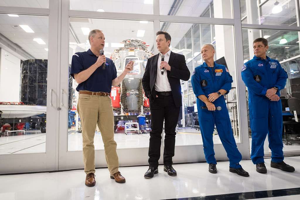 nasa administrator visits spacex hq nhq201910100019 79cfb1 102428129742320282134798399
