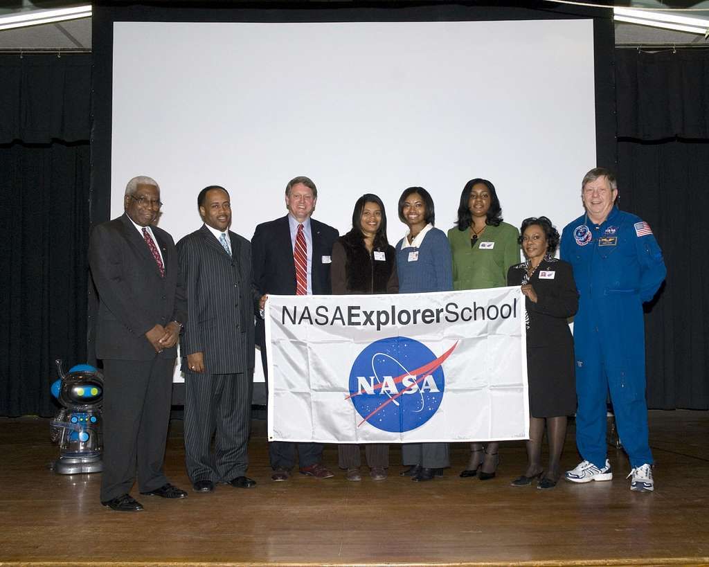 nasa explorer school d0a522 10243245548403375616089