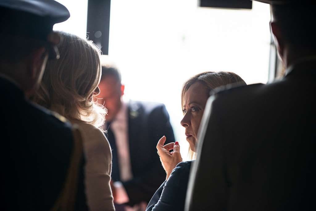 10004197363100769252169423086