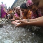 stockcake-community water gathering_1754137564659479978301915907.