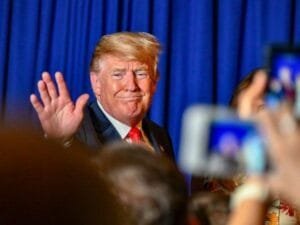 trump-2018380542786158495