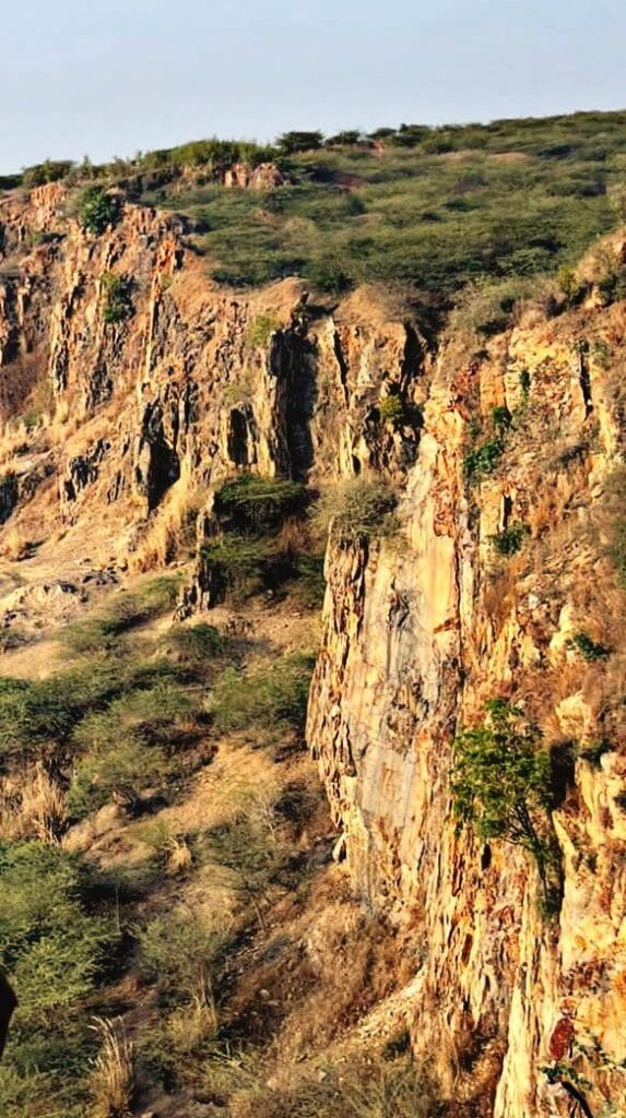 aravalli hills near gurgaon7334095037834491539