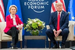 president-trump-at-davos-49419286943-540b1c-1024 (1)5716024229775305978.