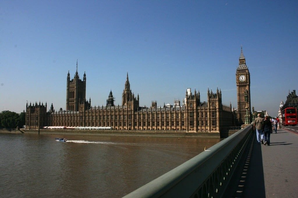 westminster brige english parliament houses of parliament 4c51e4 1024976408532400052677