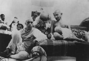 nehru-with-gandhi-1942-9b201f8026291942913709490